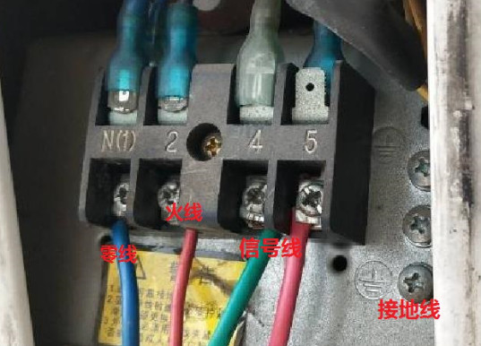 在设计师的工作中，客户都有一定的知识水平